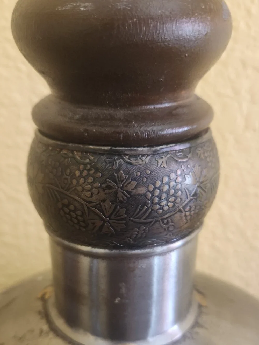 N/A this antique